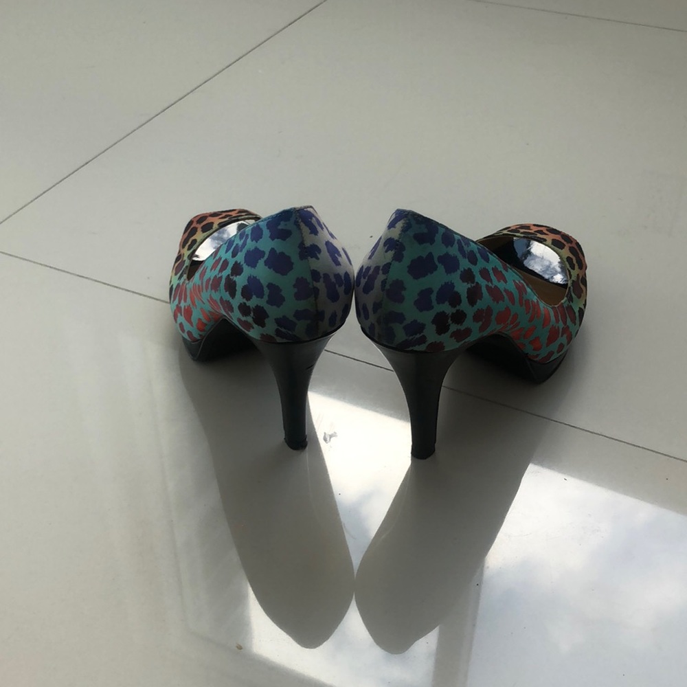Fun heel - Picture 3 of 3
